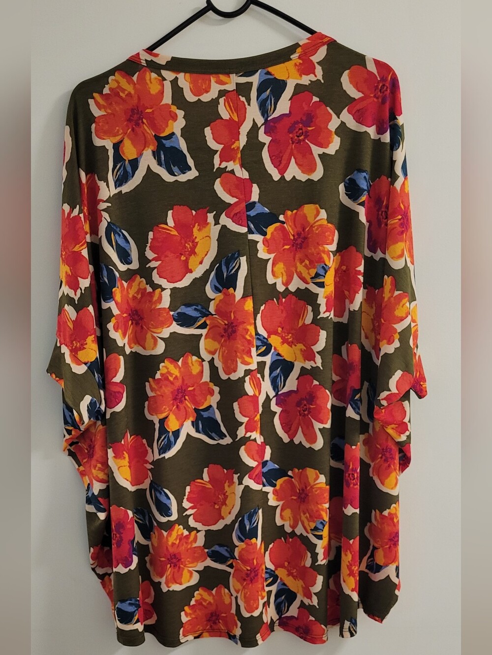 Dear Scarlett Floral Dolman Sleeve Women's Top - Olive Red & Yellow Size Sm - Picture 5 of 5